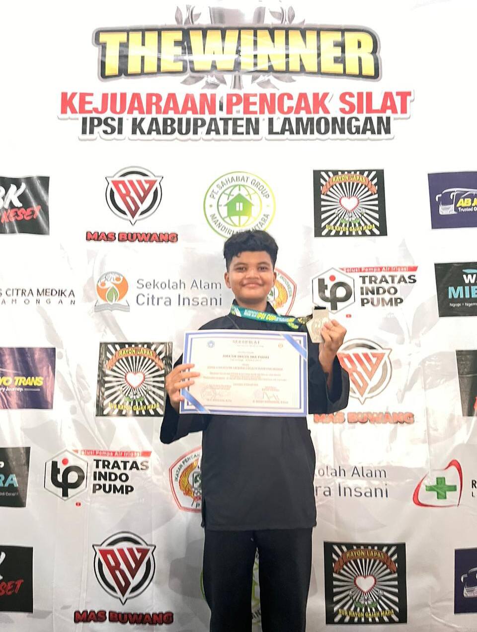 Gemilang! Atlet Muda Lamongan Harumkan Nama Daerah di POLTEKSI Championship 2026