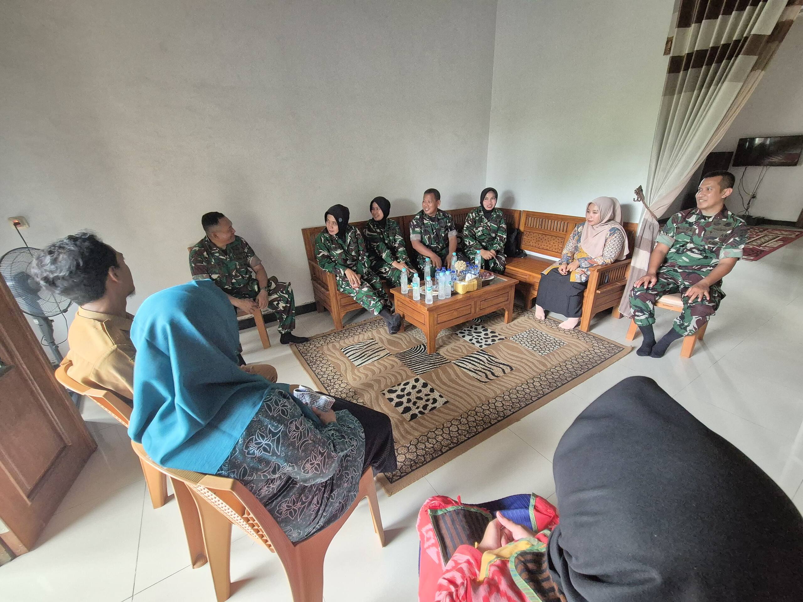 Hunian Sehat Sertu Anang Dapat Penilaian Terbaik dari Tim Korem 082/CPYJ