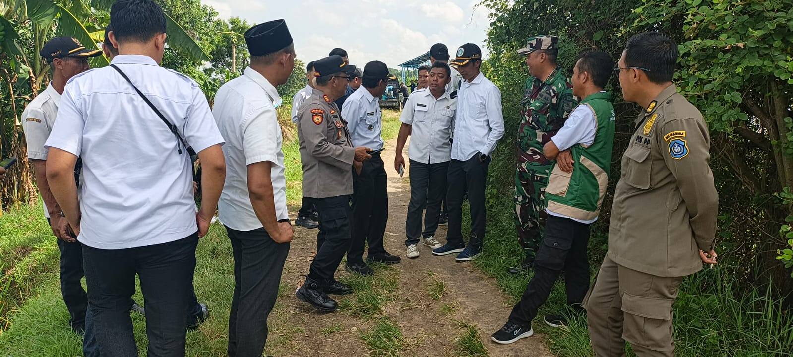 Pj Danramil Tikung Kawal Kunjungan Dirjen PSP Kementan di Waduk Delikguno