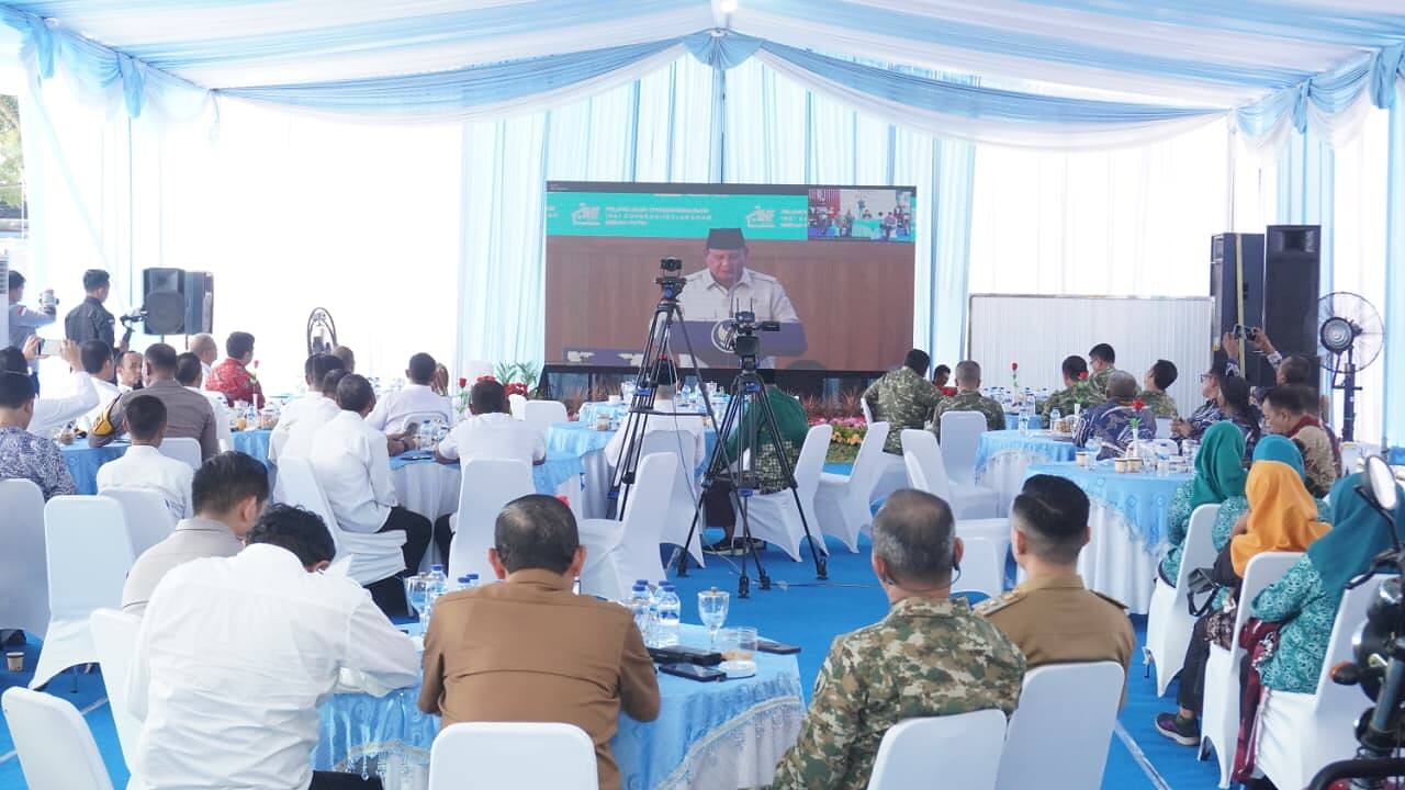 Dandim 0812 Bersama Forkopimda Lamongan Ikuti Launching Nasional 1.061 KDKMP oleh Presiden RI