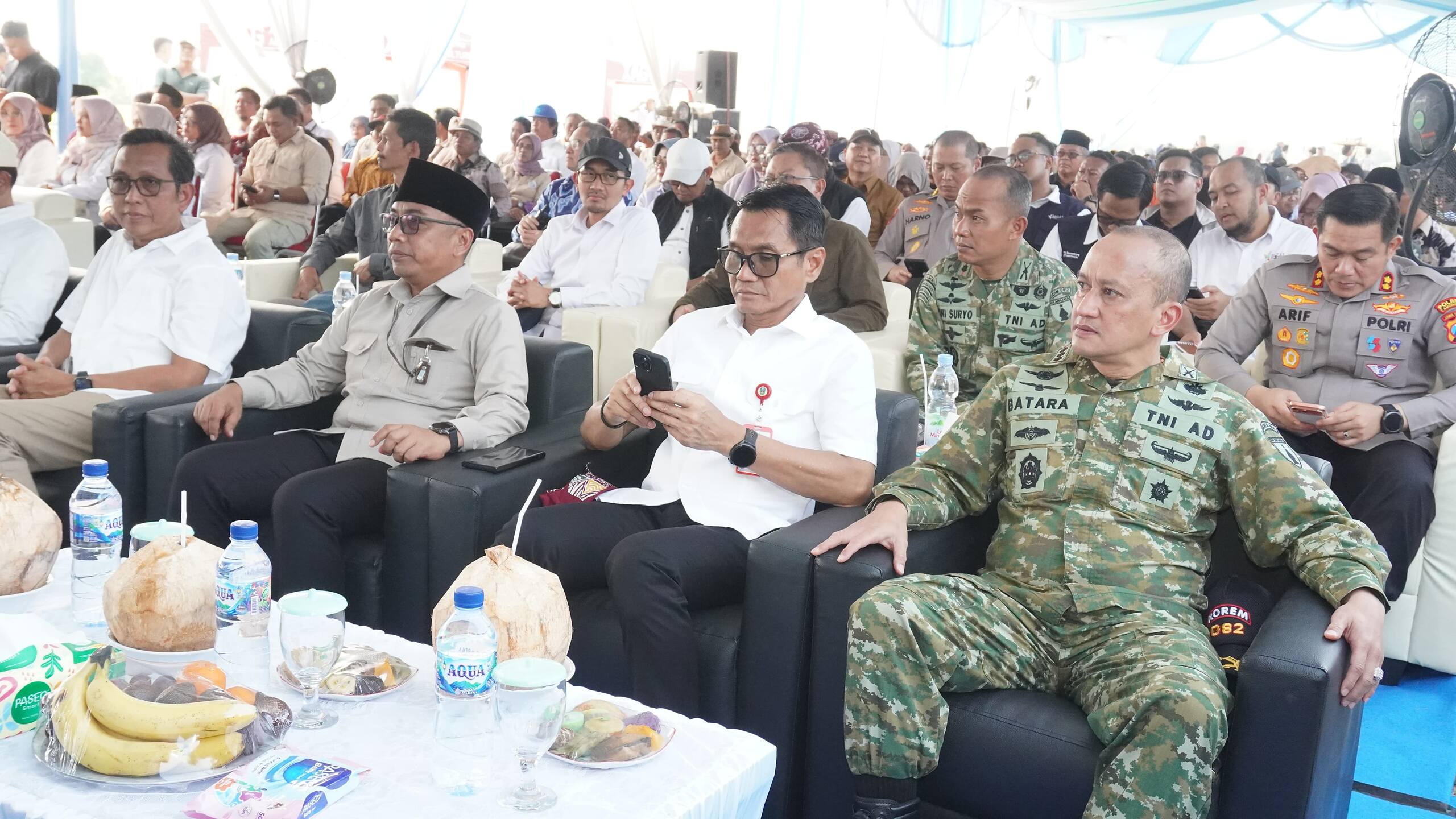 Dandim 0812/Lamongan Bersama Forkopimda Sambut Kunjungan Wamentan dan Menteri PPN pada Gerakan Tanam Nasional