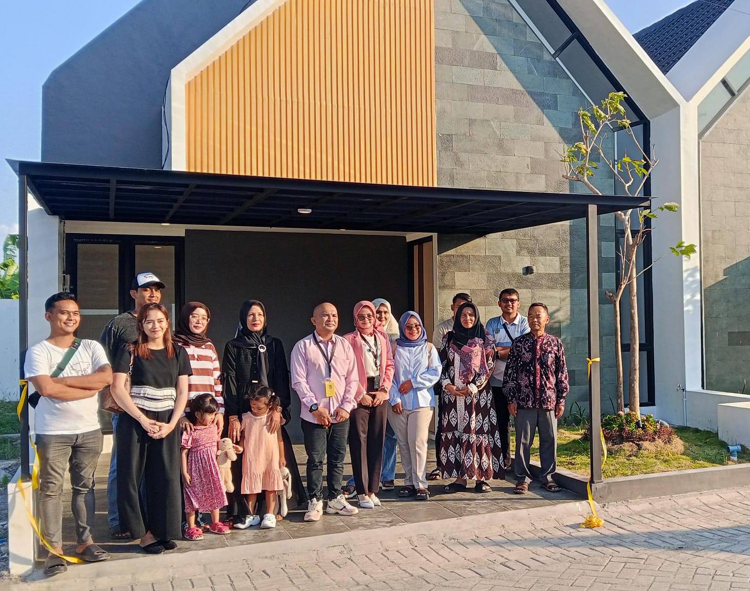 Komitmen Tepat Waktu, Chrysant Luxury Land Laksanakan Serah Terima Kunci kepada Konsumen.