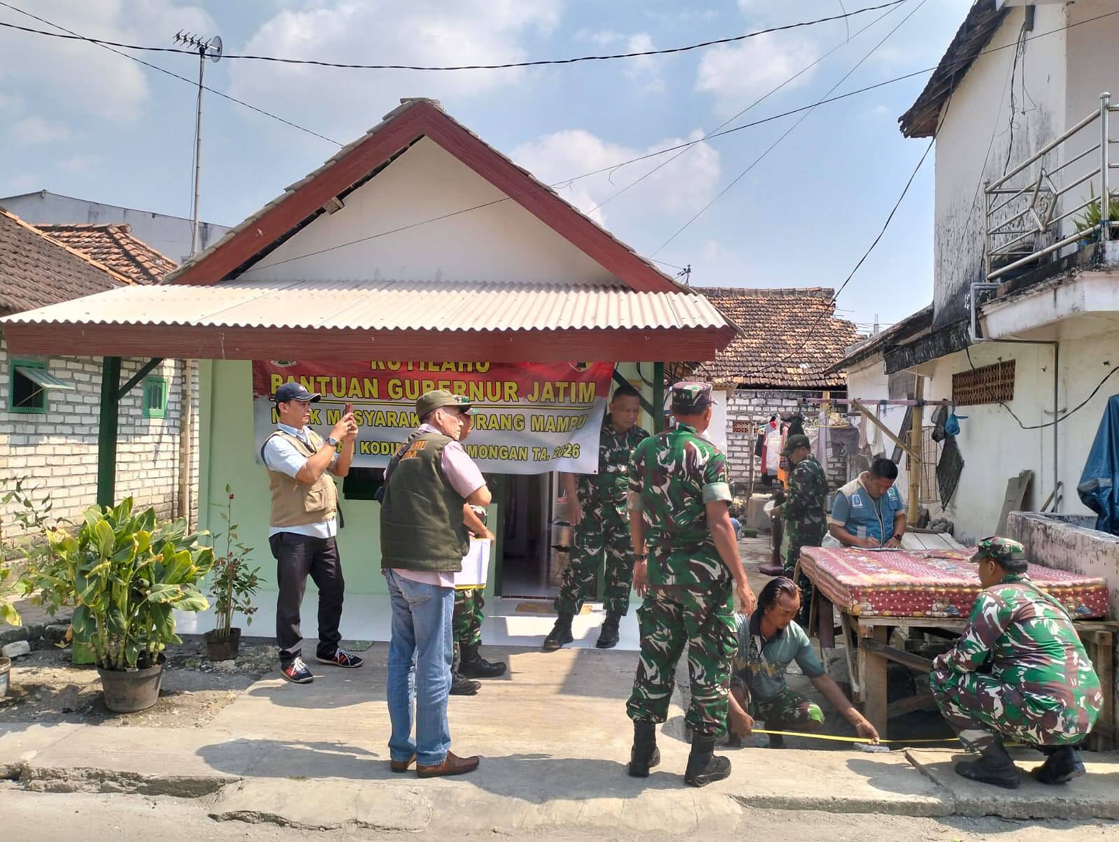 Kasdim 0812/Lamongan Pastikan Program Rutilahu Berjalan Optimal di Paciran dan Brondong