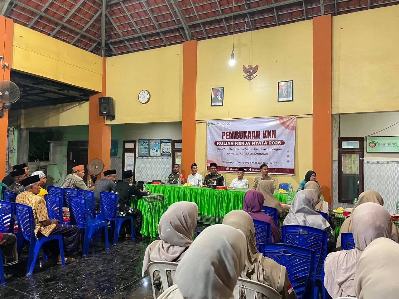 TNI, UNISLA, dan Pemdes Bersinergi Sukseskan KKN di Desa Turi.