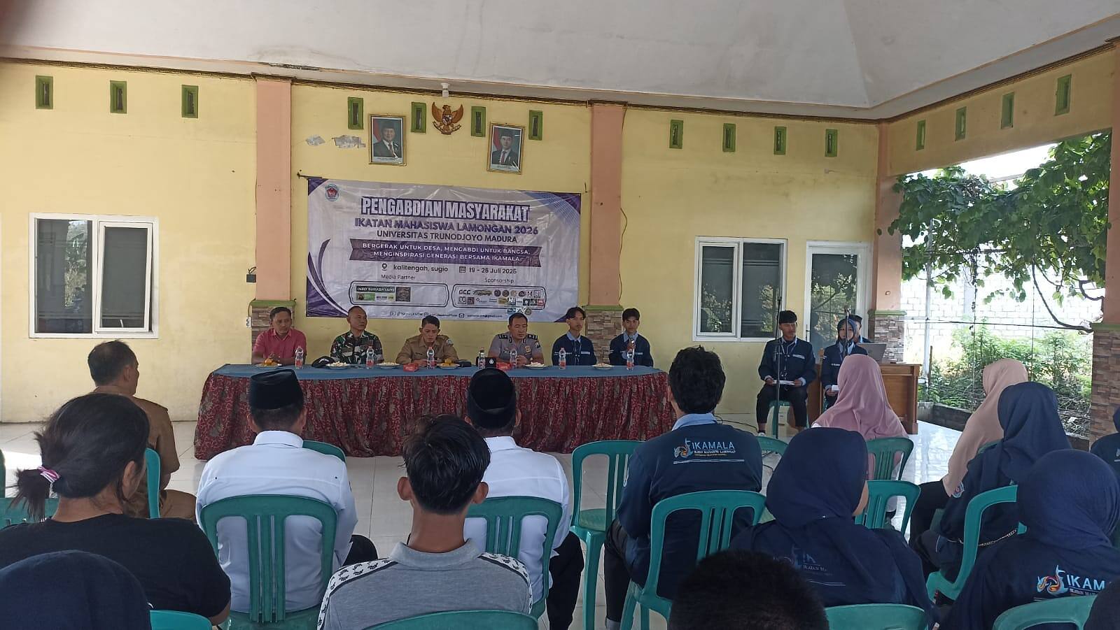 Babinsa Koramil Sugio Hadiri Pembukaan Pengabdian UTM di Kalitengah