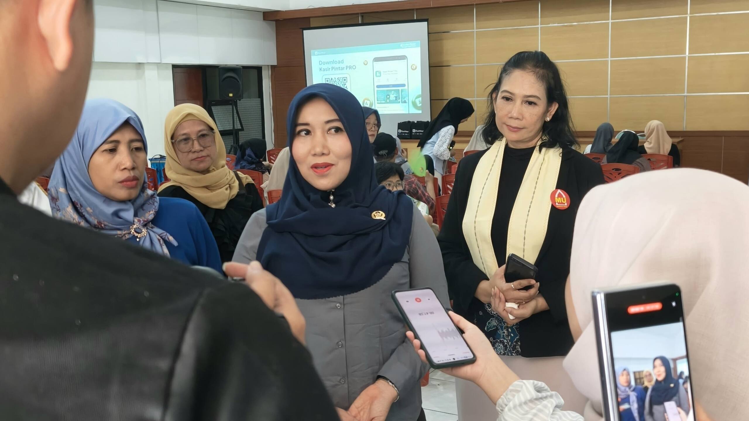 Perkuat Daya Saing, DPD RI Lia Istifhama Dorong UMKM Surabaya Go Digital dengan AI