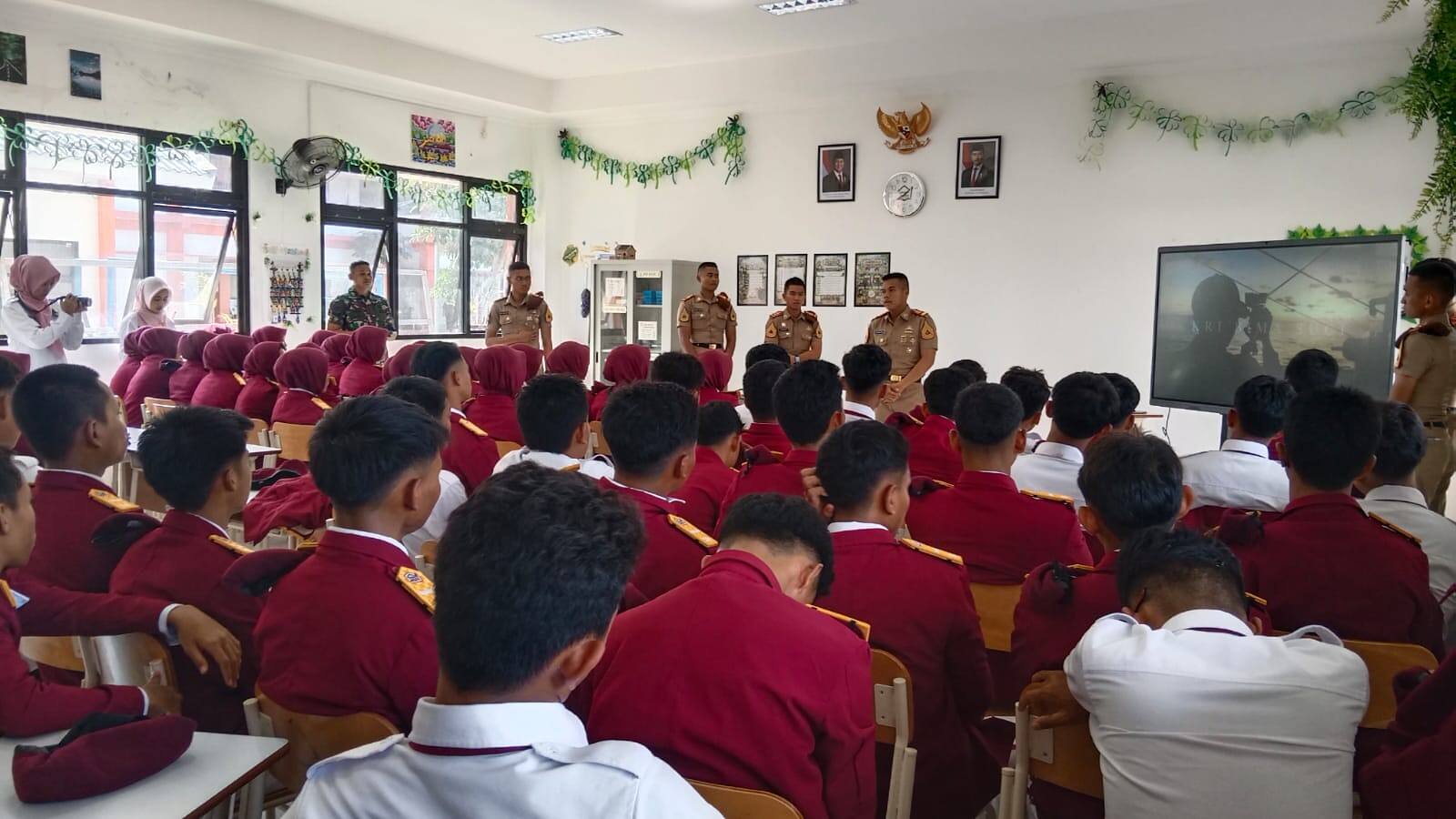Kodim 0812/Lamongan Sukseskan Taruna Bhakti Akademi TNI di SRMA 25 Brondong