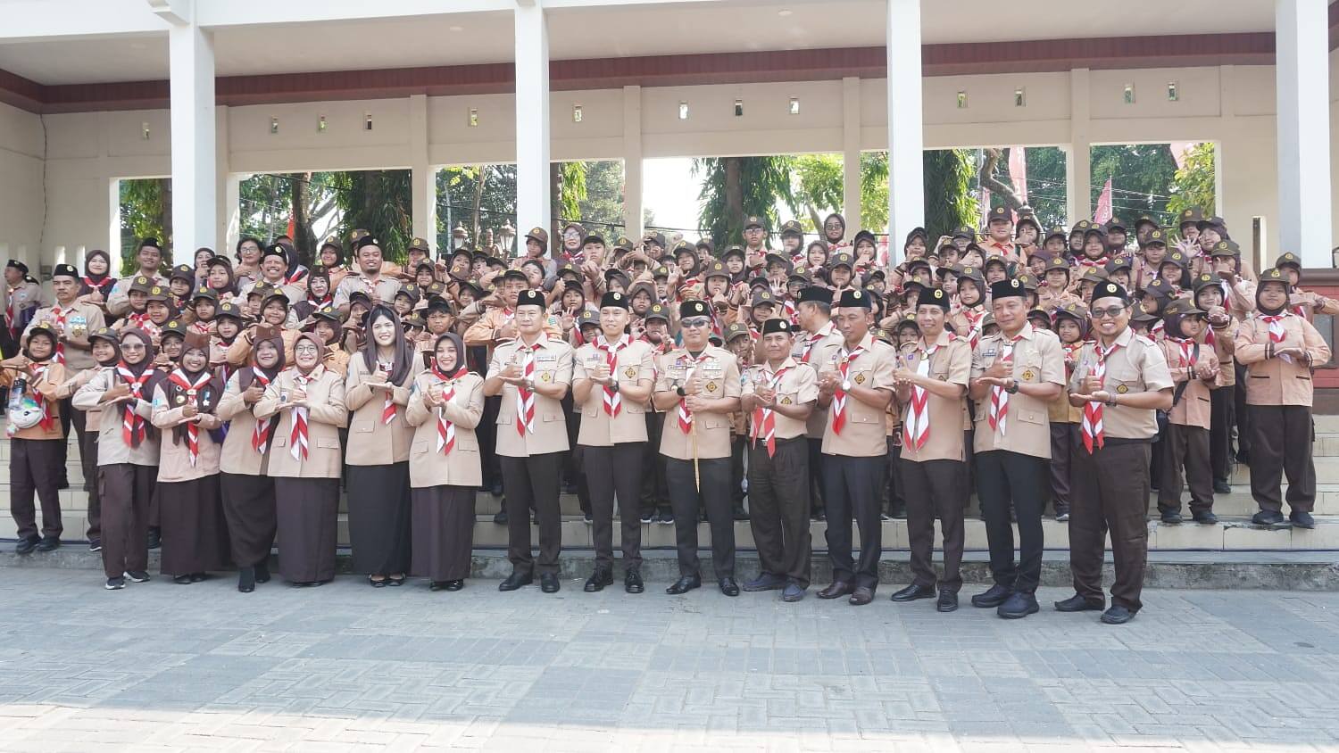 Dandim 0812/Lamongan Tanamkan Semangat Kebangsaan kepada Pramuka