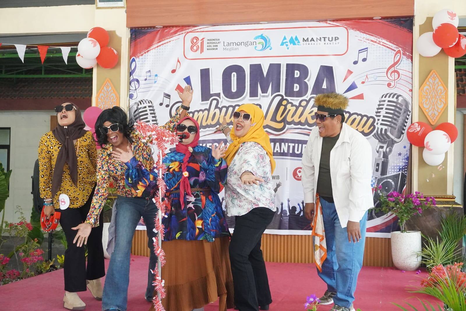 Bukan Sekadar Lomba, Gugus SD Mantup Hadirkan Nostalgia 80-an dan Raih Juara Terheboh