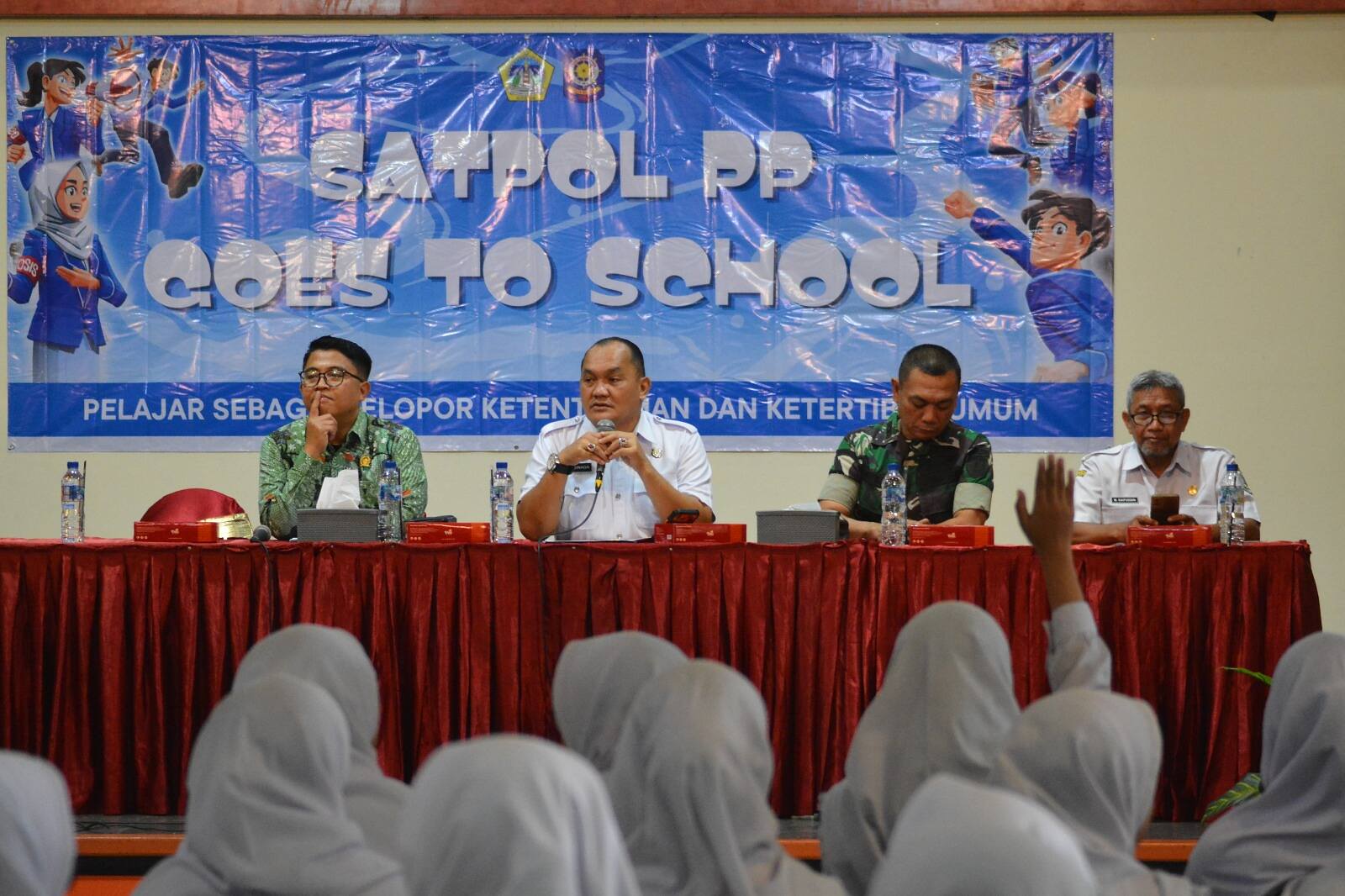 Cegah Kenakalan Remaja, SATPOL PP Edukasi Siswa SMANUSA