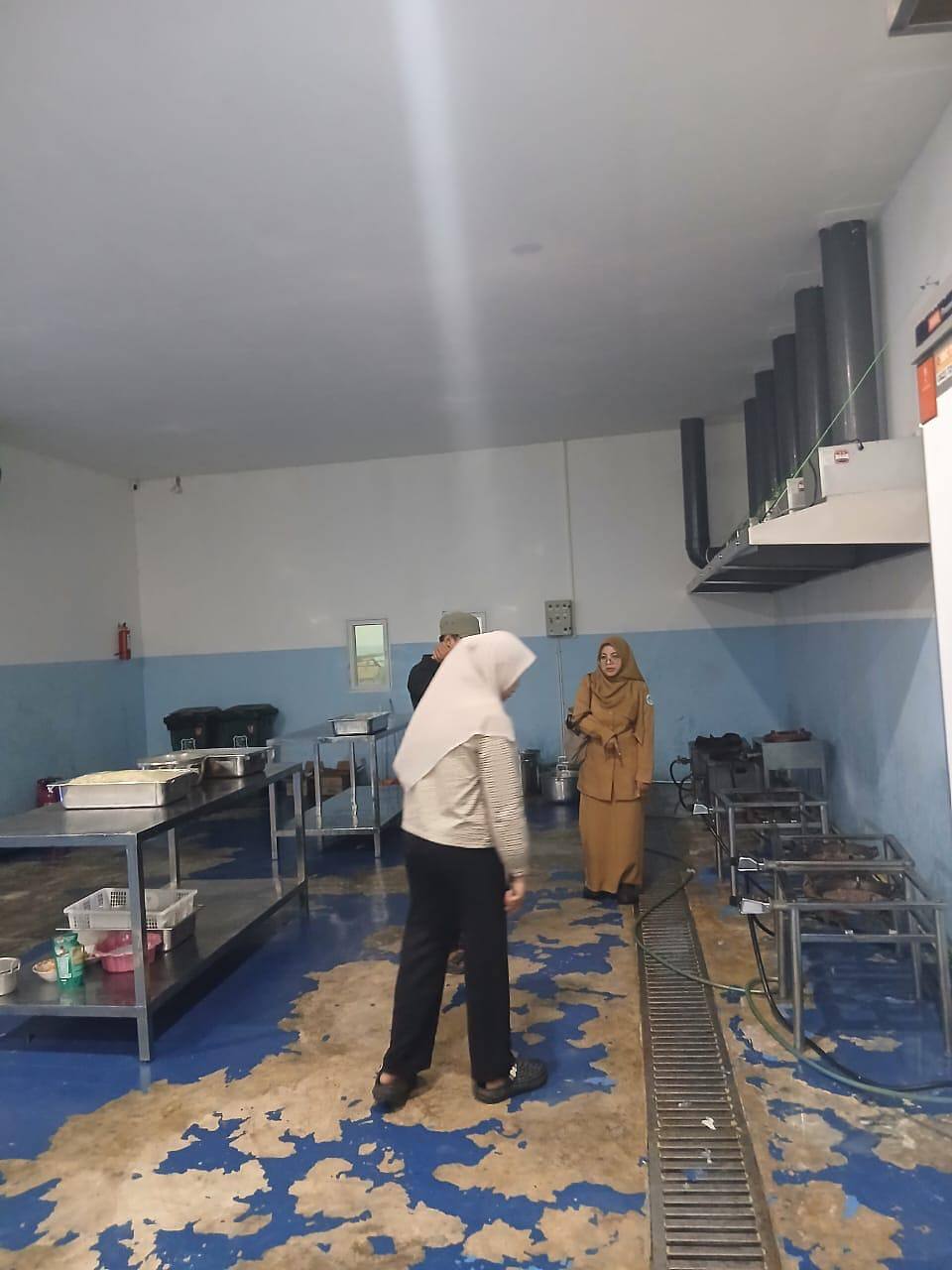 Respons Cepat Dinkes Lamongan, SPPG Kembangbahu Dua Kali Dievaluasi Usai Laporan Menu MBG.
