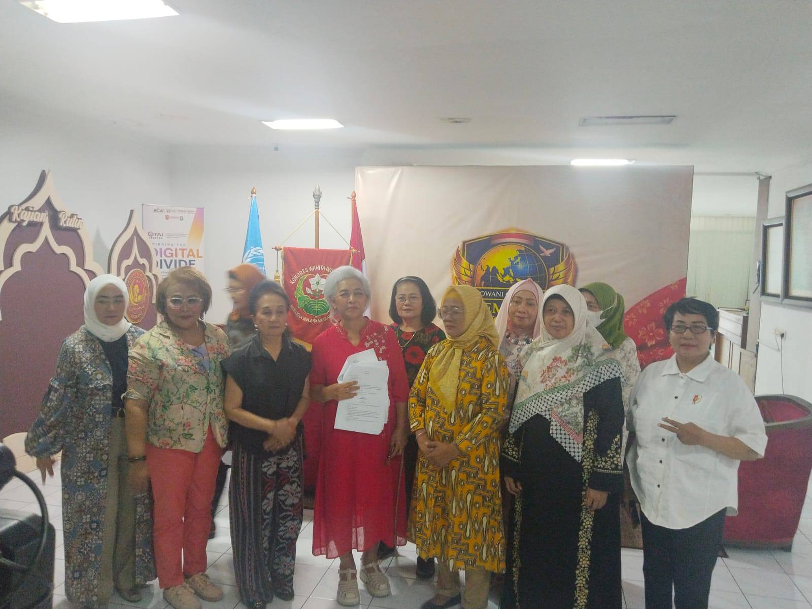 Kowani Tegaskan Nanni H. Tjahyanto Tetap Ketua Umum