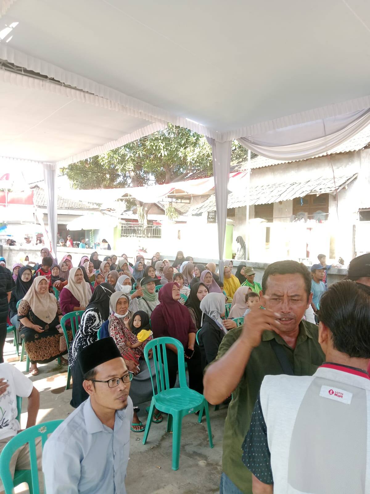 GmbB Brengkok Bergerak, Ratusan Warga Deklarasi Kawal Kasus Dugaan Pungli