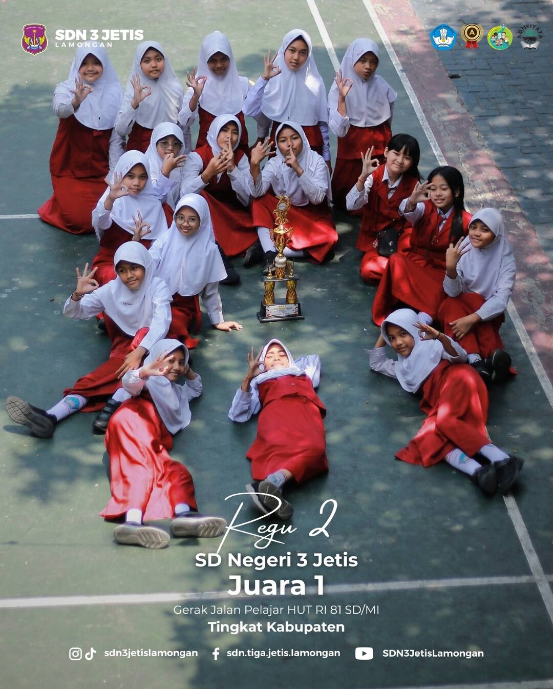 Gerak Jalan Pelajar HUT ke-81 RI, SDN 3 Jetis Lamongan Raih Juara 1 Tingkat Kabupaten
