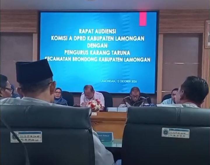 GMBB Brengkok Datangi Gedung DPRD Lamongan, Persoalan PTSL Dibahas Bersama Komisi A